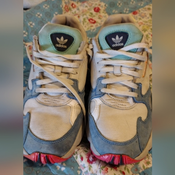 Adidas Originals Falcon Running Shoes size 5.5 - Picture 2 of 8